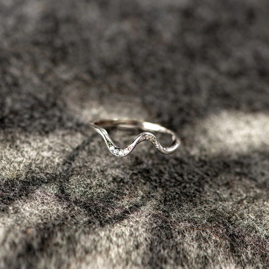 Water Wave Silver Ring in Fashion Design — product image