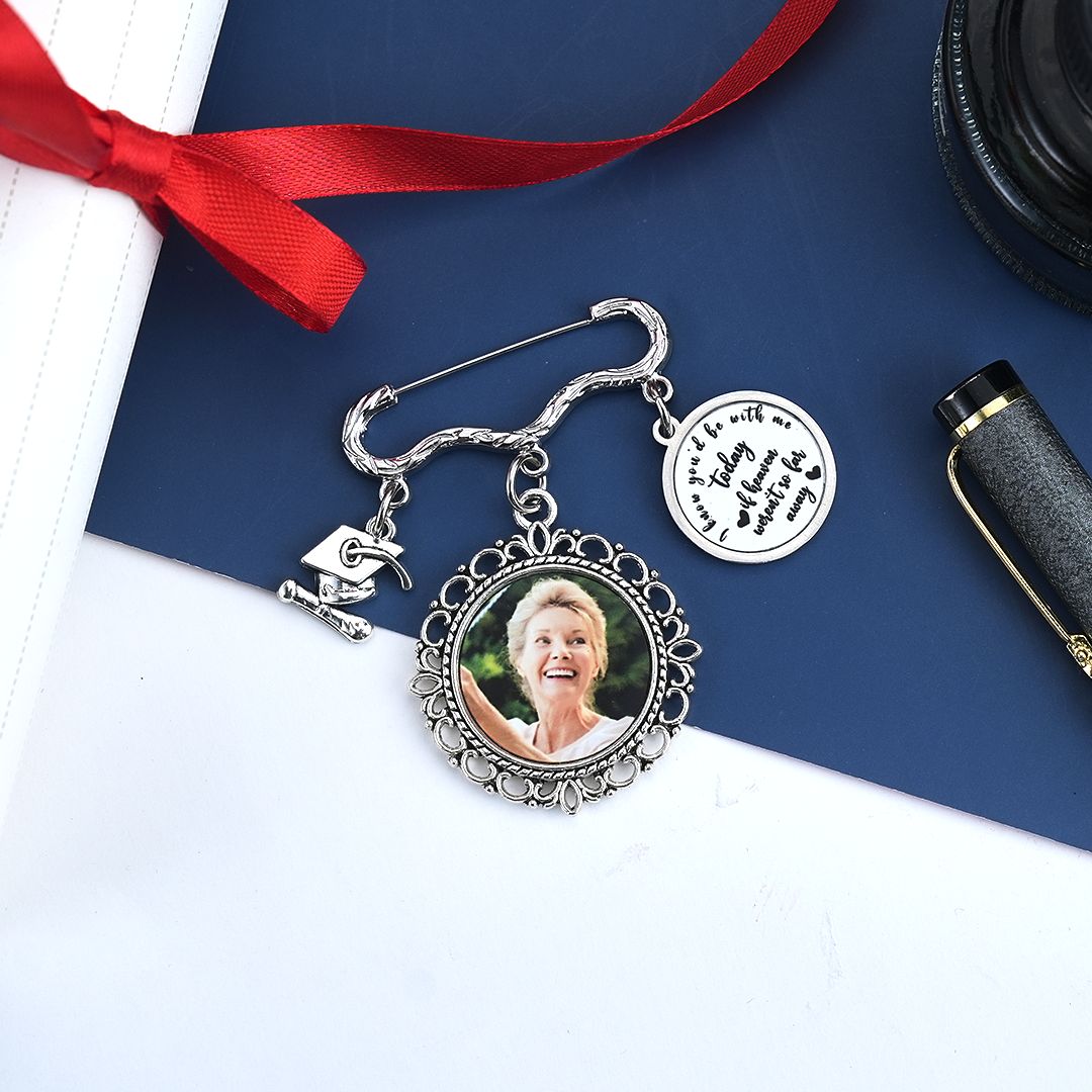 Personalized Graduation Cap Memorial Tassel Brooch Pin Grad Ceremony Sympathy Gift for Class of 2024 Graduates — product image