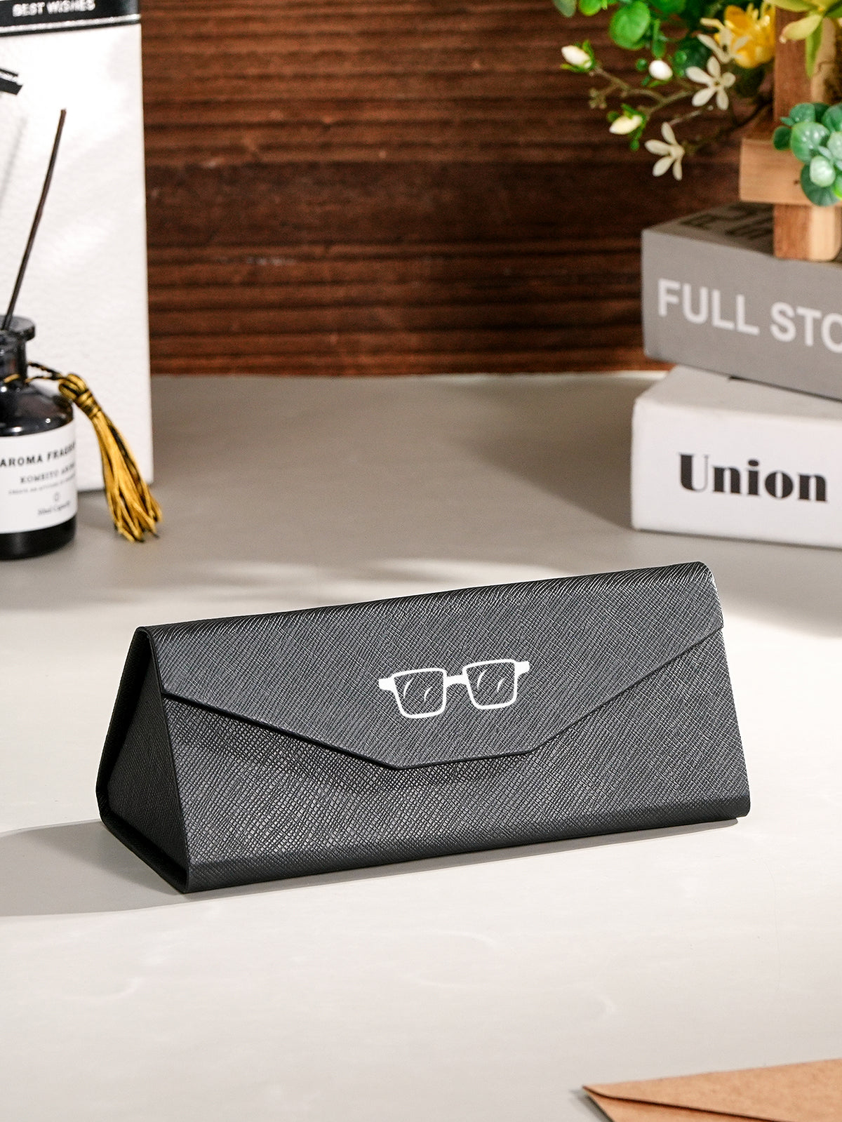 Custom Logo PU Leather Eyeglass Case – Birthday & Father’s Day Gift — product image 4