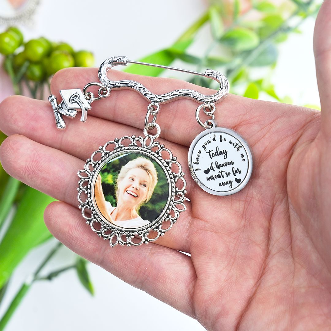 Personalized Graduation Cap Memorial Tassel Brooch Pin Grad Ceremony Sympathy Gift for Class of 2024 Graduates — product image 4