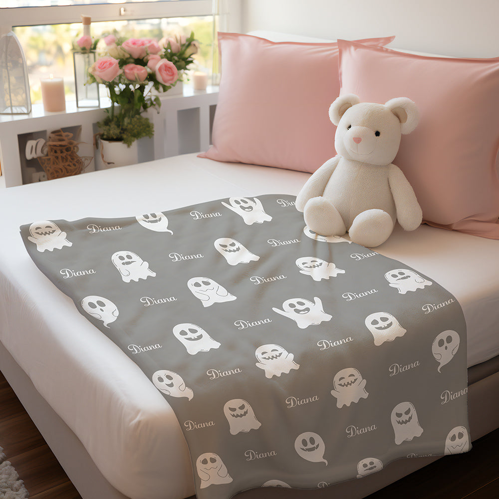 Personalized Name Spooky Ghost Pattern Blanket – Custom Name Engraving Halloween Gift — product image 7